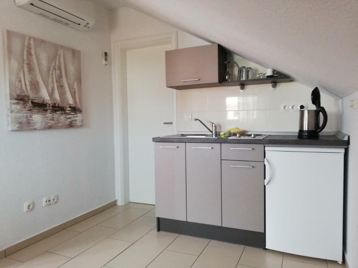 Apartment Juric Traù Esterno foto